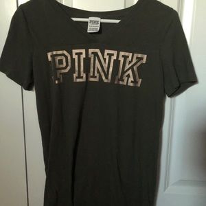 pink tee